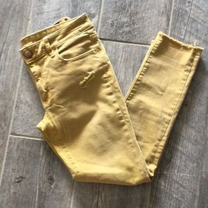 American Eagle women’s jeans